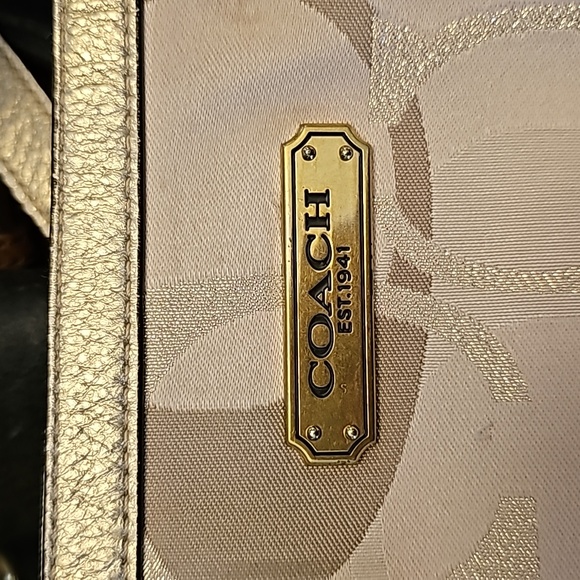 Gold-Tone Coach Signature Tote Bag - Picture 3 of 9